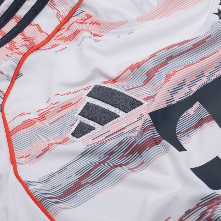 Bayern München Auswärtstrikot 25/26