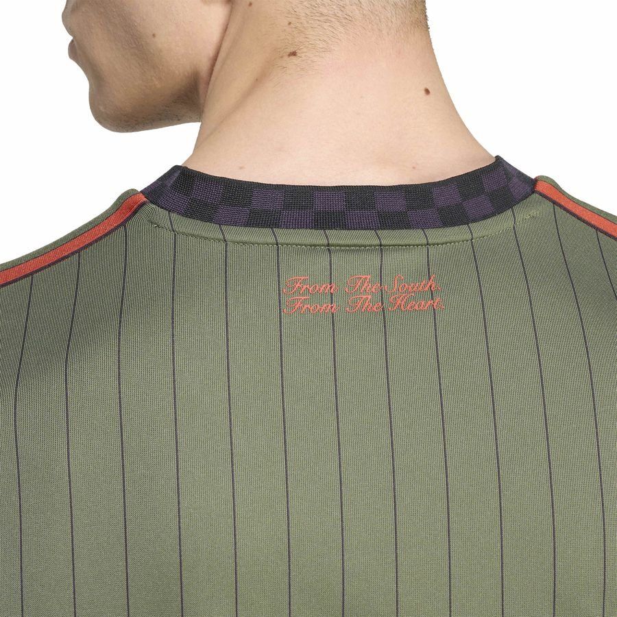 Bayern München Terrace Icons Green 2025